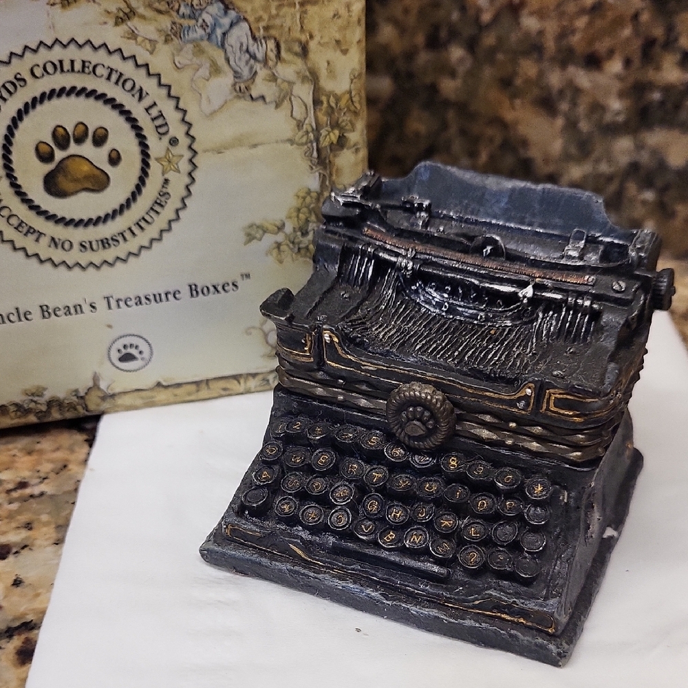 Uncle Bean's Treasure Box - "Wilson's Typewriter"